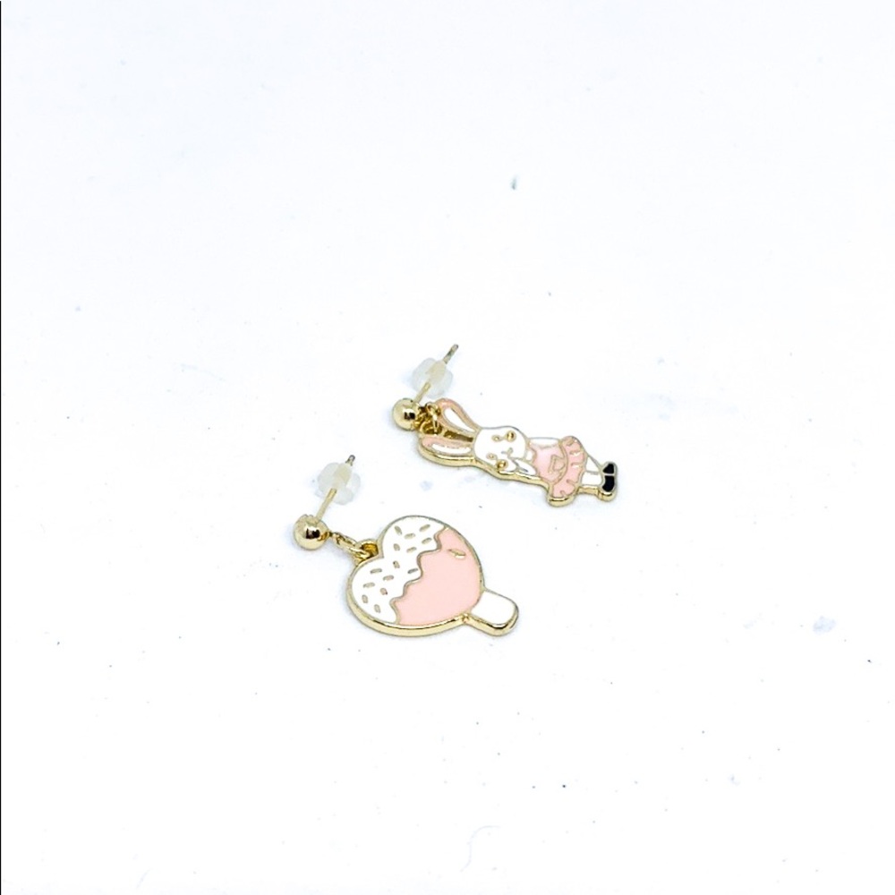 NWT Bunny Heart Kid’s Gold Dangle Earrings
